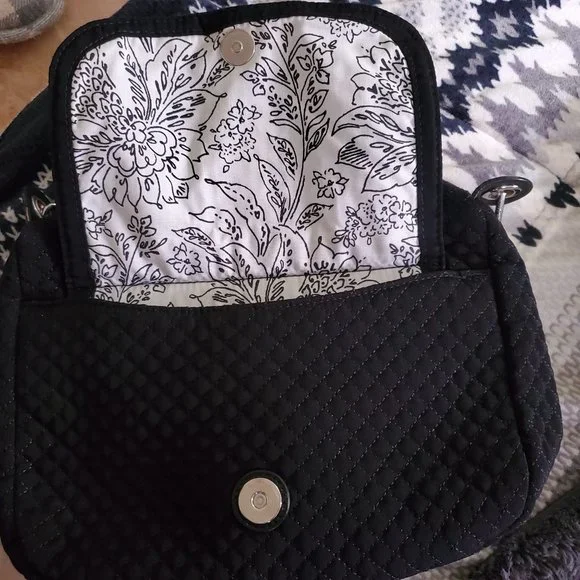Vera Bradley Black Crossbody Bag - Picture 5 of 8